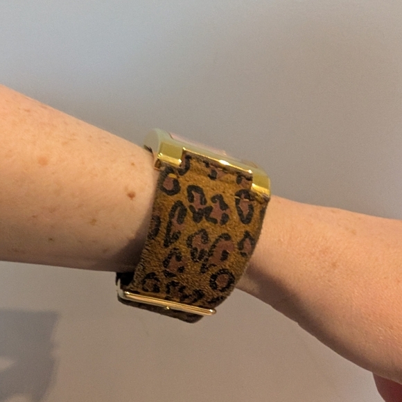 Joan Rivers Gold and Brown Watch with Bold Design - Picture 10 of 11